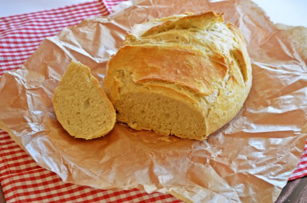 Bögrés, dagasztás nélküli fehér kenyér – ropogós